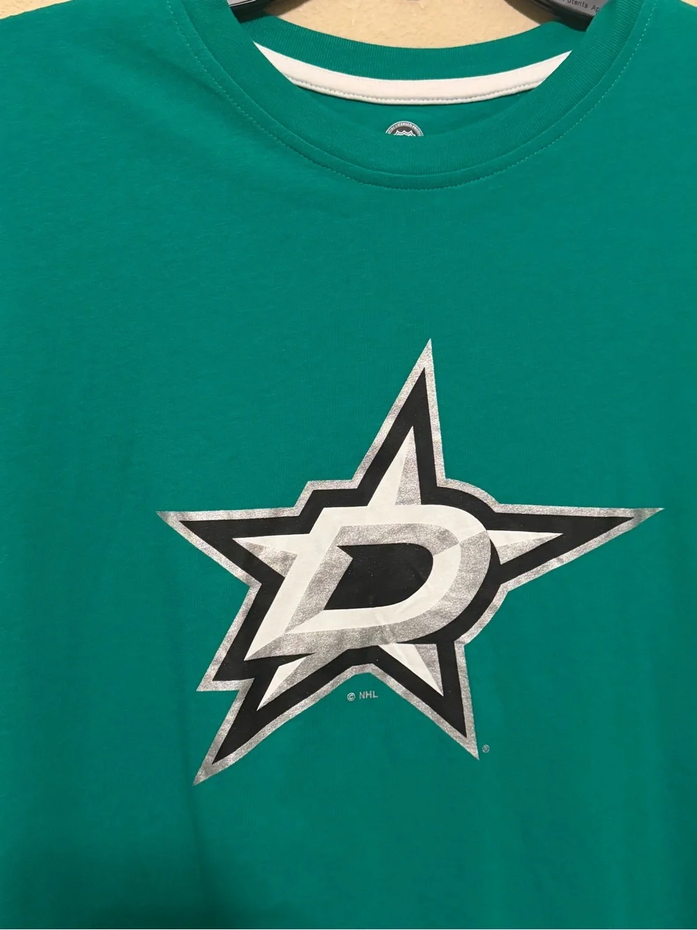 Dallas Stars NHL Men’s Medium Long Sleeve Jersey Style Shirt Green NWOT